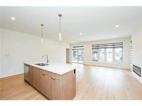 30-9150 Willoughby Drive, Niagara Falls, ON - Indoor Photo Showing Kitchen With Double Sink