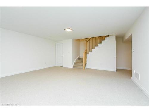 30-9150 Willoughby Drive, Niagara Falls, ON - Indoor Photo Showing Other Room