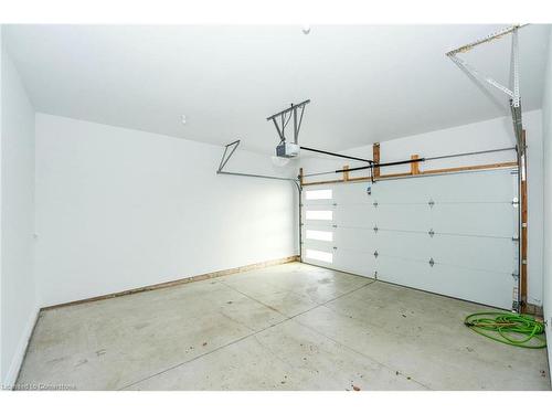 30-9150 Willoughby Drive, Niagara Falls, ON - Indoor Photo Showing Garage