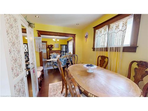 42 Shanley Street, Kitchener, ON - Indoor Photo Showing Dining Room