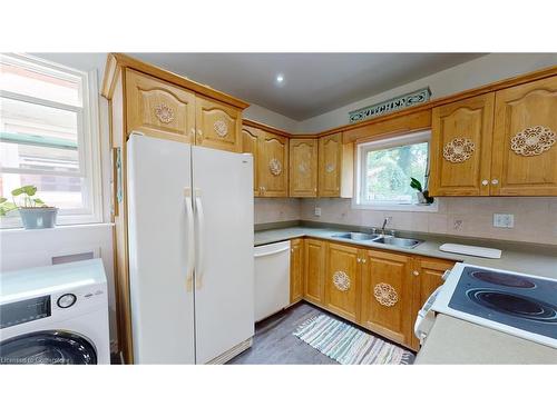 42 Shanley Street, Kitchener, ON - Indoor Photo Showing Kitchen With Double Sink