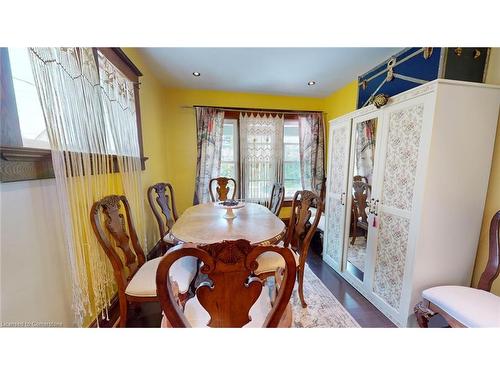 42 Shanley Street, Kitchener, ON - Indoor Photo Showing Dining Room