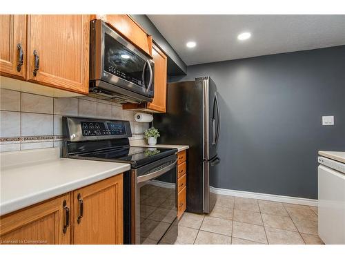 43 Cotton Grass Street, Kitchener, ON - Indoor Photo Showing Kitchen