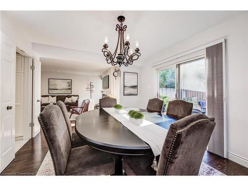 269 Old Post Road, Waterloo, ON - Indoor Photo Showing Dining Room