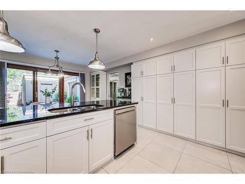 269 Old Post Road, Waterloo, ON - Indoor Photo Showing Kitchen With Double Sink