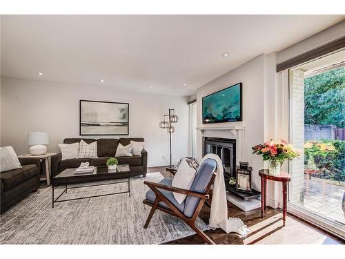 269 Old Post Road, Waterloo, ON - Indoor Photo Showing Living Room With Fireplace