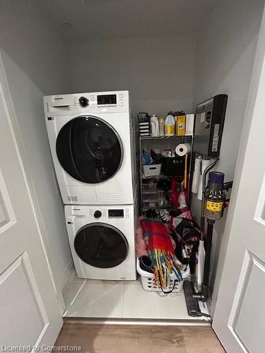 523-525 New Dundee Road, Kitchener, ON - Indoor Photo Showing Laundry Room