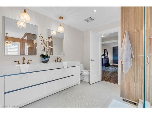 42 Grasswood Street, Kitchener, ON - Indoor Photo Showing Bathroom