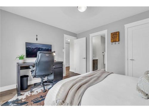 42 Grasswood Street, Kitchener, ON - Indoor Photo Showing Bedroom