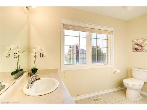 15 Staines Street, Breslau, ON - Indoor Photo Showing Bathroom