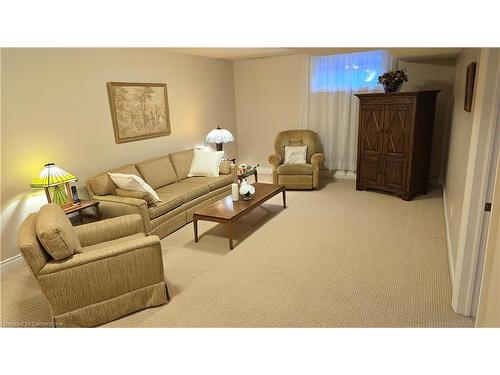 217 Huck Crescent, Kitchener, ON - Indoor Photo Showing Living Room