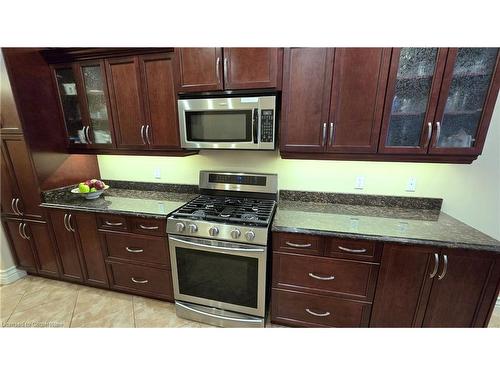 217 Huck Crescent, Kitchener, ON - Indoor Photo Showing Kitchen