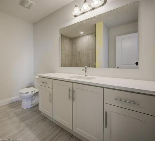 236 Applewood Street, Plattsville, ON - Indoor Photo Showing Bathroom