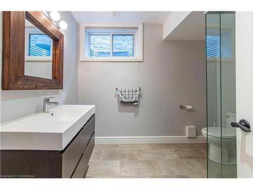 44 Jacob Gingrich Drive, Kitchener, ON - Indoor Photo Showing Bathroom