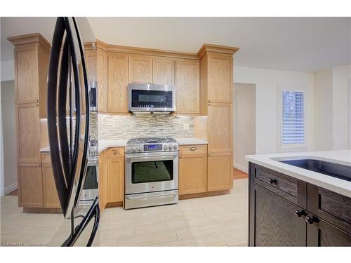 40 Linda Drive, Cambridge, ON - Indoor Photo Showing Kitchen