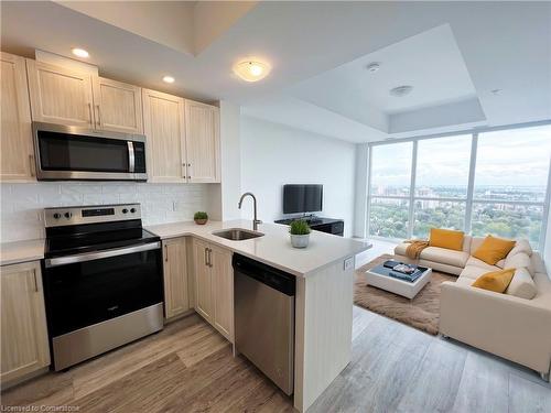 2504-108 Garment Street, Kitchener, ON - Indoor Photo Showing Kitchen