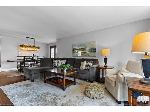 51 Cherrytree Court, Kitchener, ON - Indoor Photo Showing Living Room