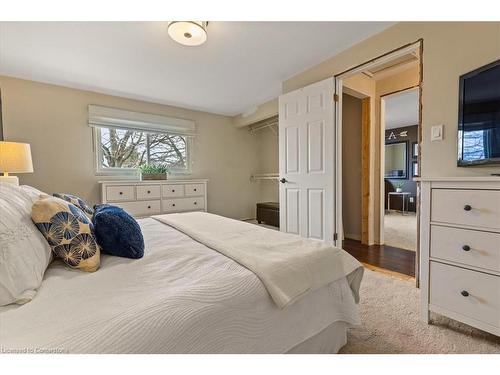 51 Cherrytree Court, Kitchener, ON - Indoor Photo Showing Bedroom