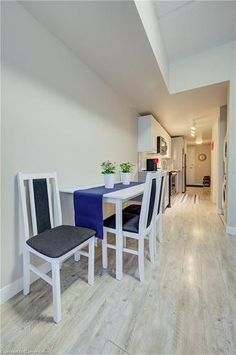 618-257 Hemlock Street, Waterloo, ON - Indoor Photo Showing Dining Room