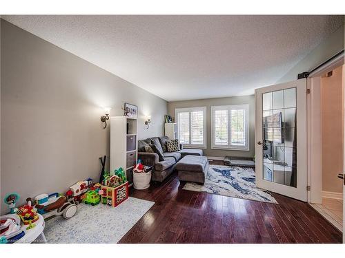 118 Glenvalley Drive, Cambridge, ON - Indoor Photo Showing Other Room