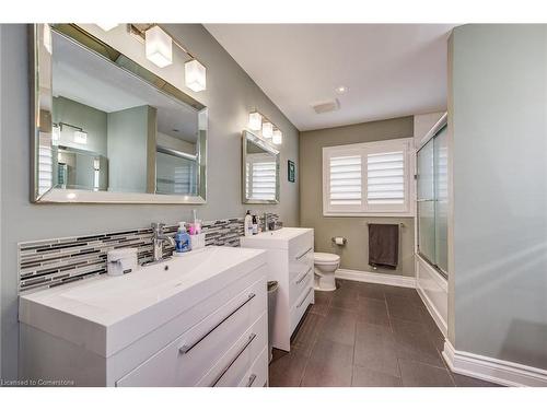 118 Glenvalley Drive, Cambridge, ON - Indoor Photo Showing Bathroom