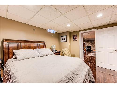 118 Glenvalley Drive, Cambridge, ON - Indoor Photo Showing Bedroom