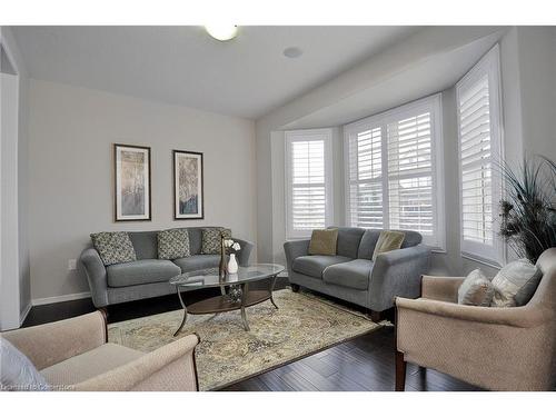 56 Henwood Drive, Cambridge, ON - Indoor Photo Showing Living Room