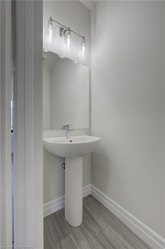 666 Wray Avenue S, Listowel, ON - Indoor Photo Showing Bathroom