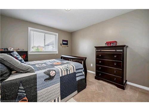 162 Bridlewreath Street, Kitchener, ON - Indoor Photo Showing Bedroom