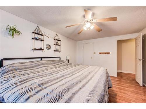 16-249 Cedarbrae Avenue, Waterloo, ON - Indoor Photo Showing Bedroom