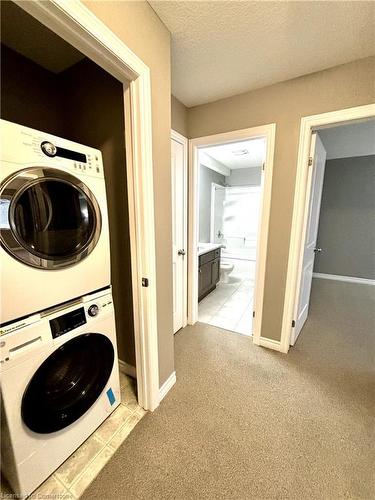 D-94-25 Sienna Street, Kitchener, ON - Indoor Photo Showing Laundry Room