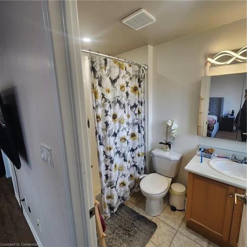 129 Lee Street, Guelph, ON - Indoor Photo Showing Bathroom