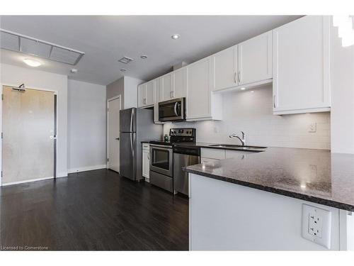 1206-1 Victoria Street S, Kitchener, ON - Indoor Photo Showing Kitchen