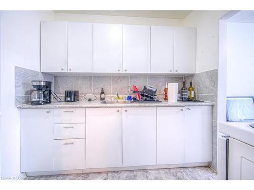 36 Talbot Street, Kitchener, ON - Indoor Photo Showing Kitchen