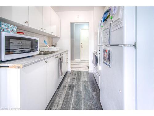 36 Talbot Street, Kitchener, ON - Indoor Photo Showing Kitchen