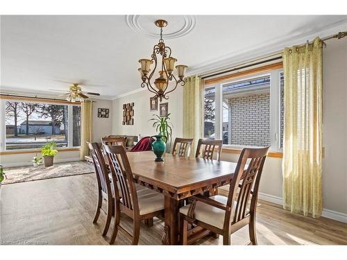 121 Oak Street W, Leamington, ON - Indoor Photo Showing Dining Room