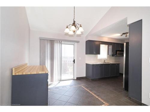 33 Hilltop Drive, Ayr, ON - Indoor Photo Showing Kitchen