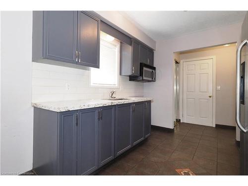 33 Hilltop Drive, Ayr, ON - Indoor Photo Showing Kitchen