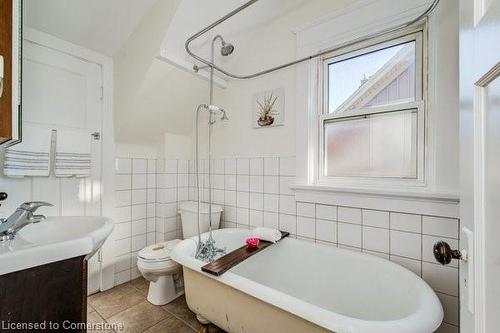 120 Glasgow Street, Kitchener, ON - Indoor Photo Showing Bathroom