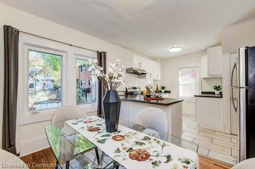 120 Glasgow Street, Kitchener, ON - Indoor Photo Showing Dining Room