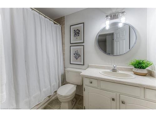 2-410 Craigleith Drive, Waterloo, ON - Indoor Photo Showing Bathroom