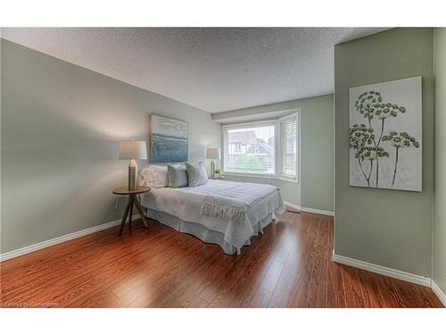 2-410 Craigleith Drive, Waterloo, ON - Indoor Photo Showing Bedroom