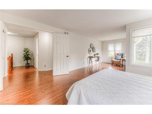 2-410 Craigleith Drive, Waterloo, ON - Indoor Photo Showing Bedroom