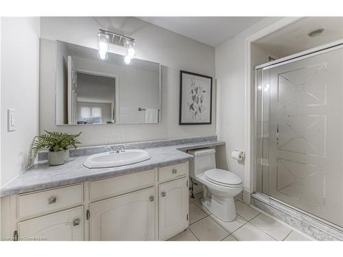 2-410 Craigleith Drive, Waterloo, ON - Indoor Photo Showing Bathroom