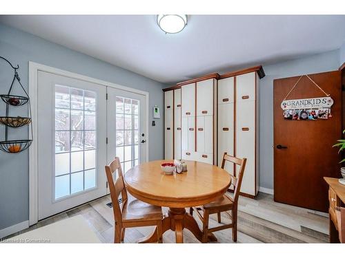 39 Bannockburn Road, Kitchener, ON - Indoor Photo Showing Dining Room