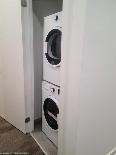 611-5 Wellington Street S, Kitchener, ON - Indoor Photo Showing Laundry Room