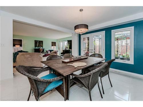 565 Sundew Drive, Waterloo, ON - Indoor Photo Showing Dining Room