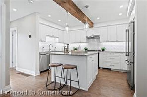 157 Adelaide Street, Kitchener, ON - Indoor Photo Showing Kitchen With Upgraded Kitchen