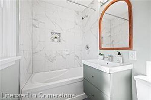 157 Adelaide Street, Kitchener, ON - Indoor Photo Showing Bathroom