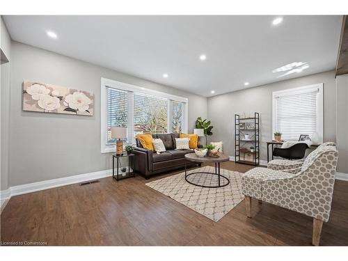 157 Adelaide Street, Kitchener, ON - Indoor Photo Showing Living Room